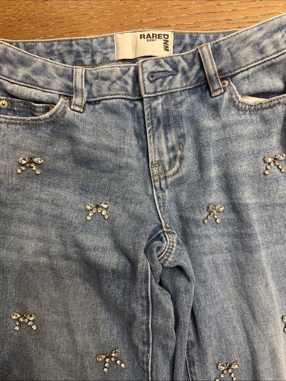 Rare DNM Edit Rhinestone Bow Baggy Jeans Low Rise Wide Leg Size 23 - Picture 3 of 9